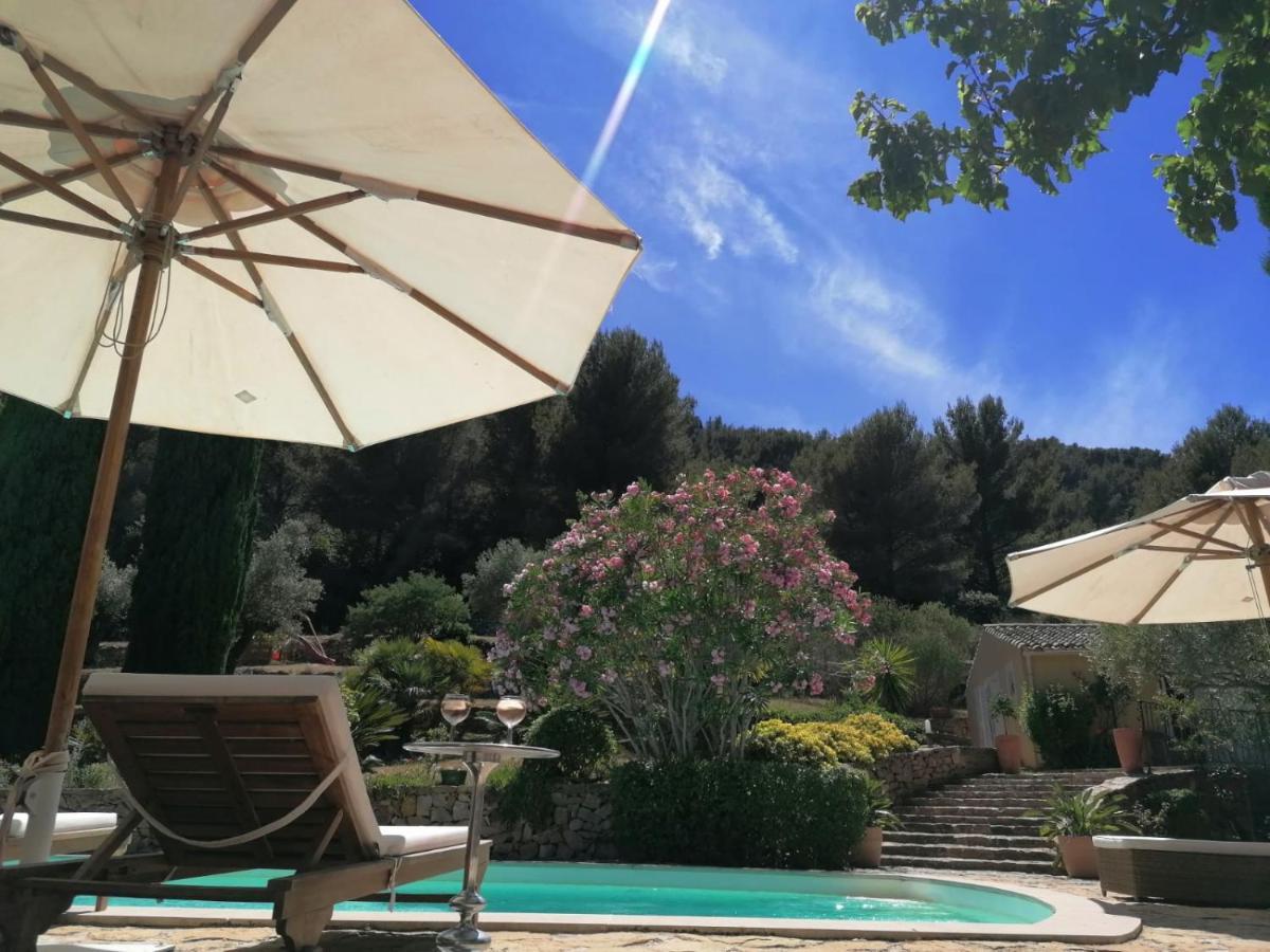 Mas Lei Bancau Bed & Breakfast Le Beausset Luaran gambar