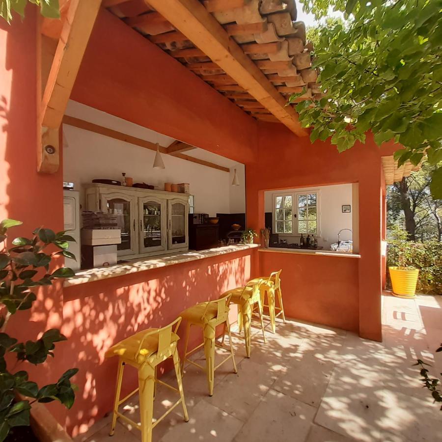 Mas Lei Bancau Bed & Breakfast Le Beausset Luaran gambar