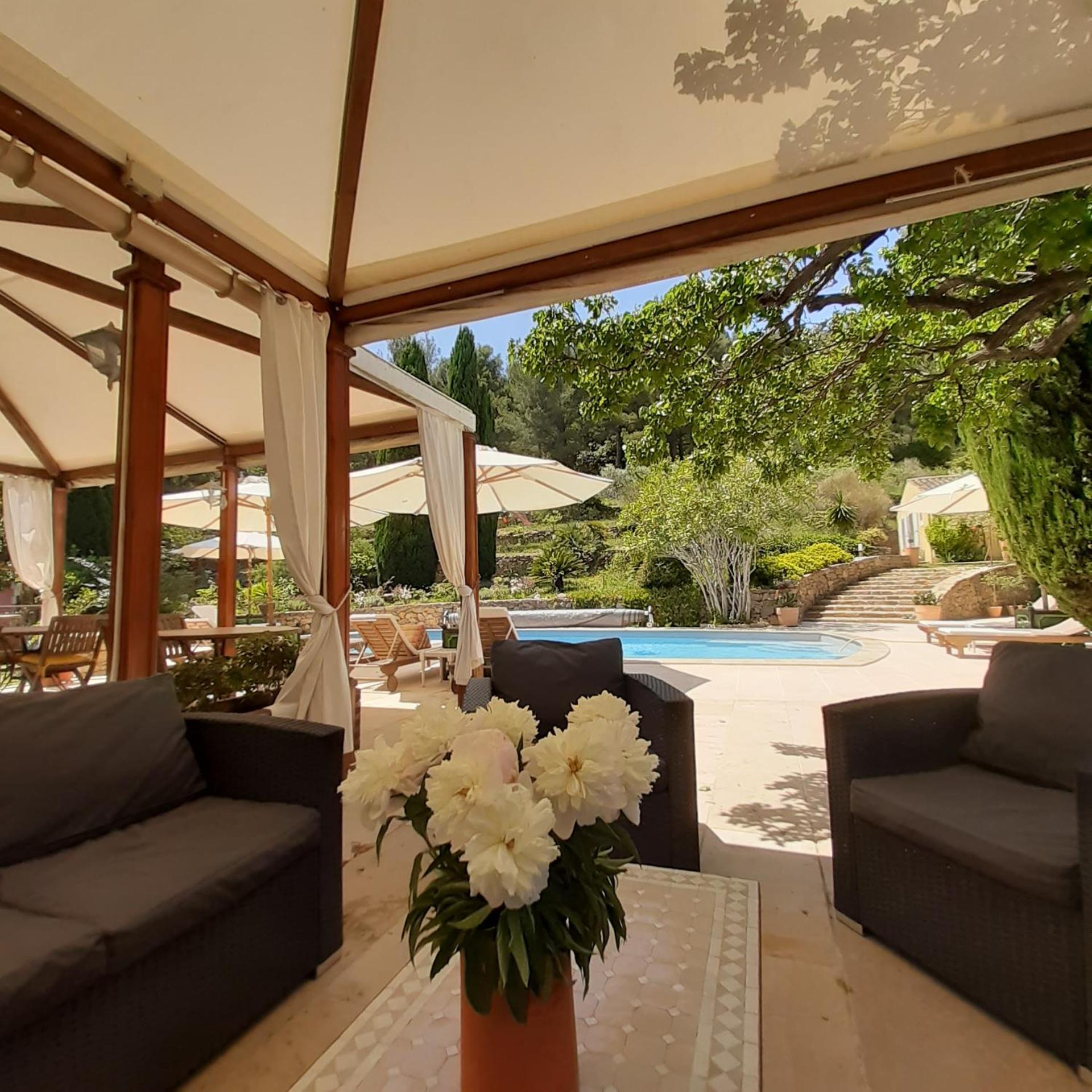 Mas Lei Bancau Bed & Breakfast Le Beausset Luaran gambar